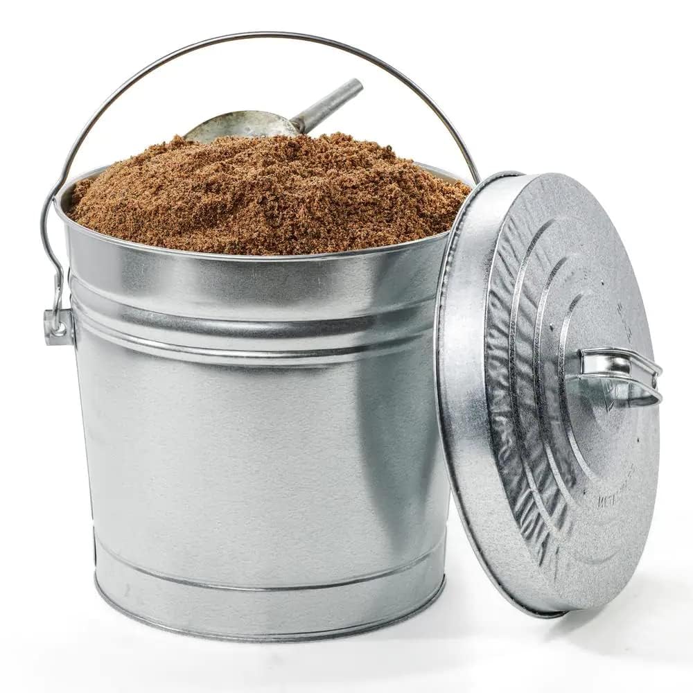 10-Gallon Galvanized Steel Trash Can with Locking Lid L59376