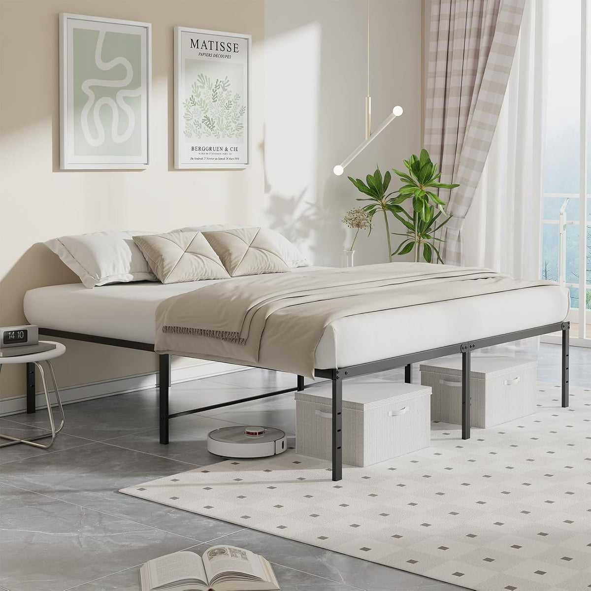 Queen Black Metal Platform Bed Frame F8407