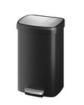 13 gal / 50 L Plastic Trash Can with Lid D47670